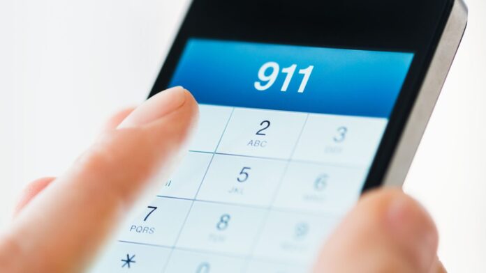 how to dial 911 on a verizon cell phone