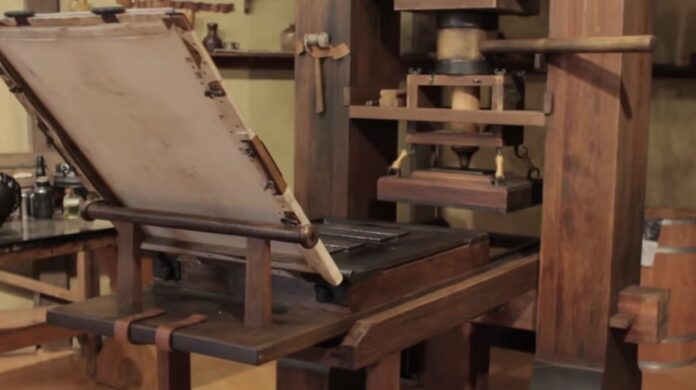 which best explains why the gutenberg press transformed european society?